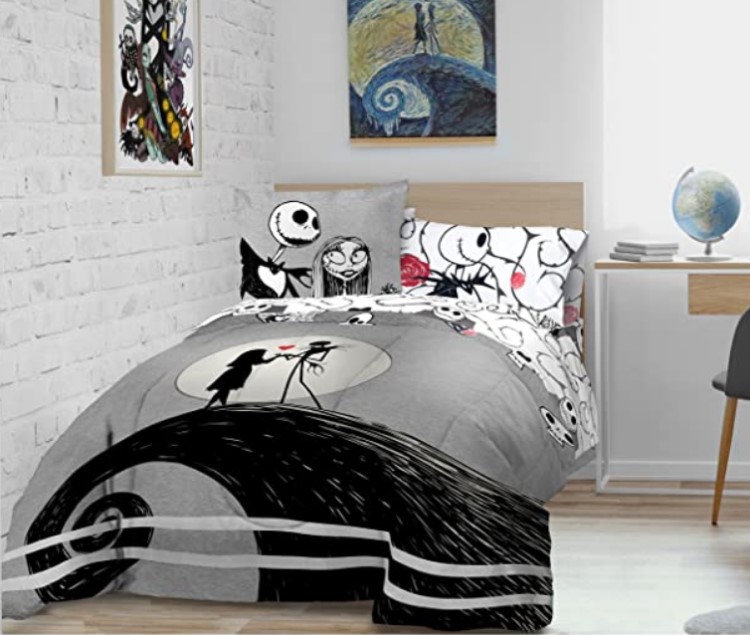 Nightmare Before Christmas Bed Set | TheStrangeGifts | The Best Gifts ...
